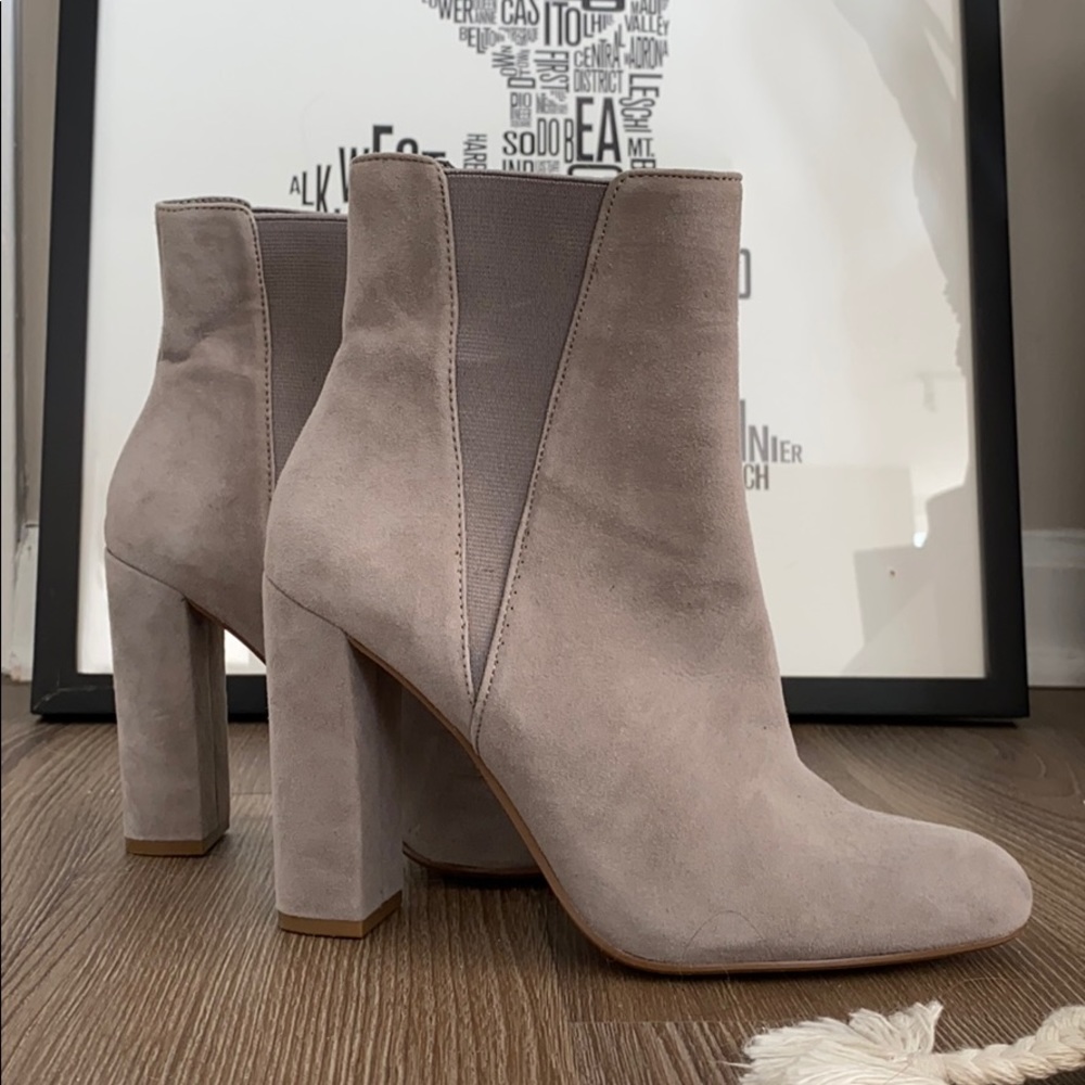 ◽️STEVE MADDEN Effect block heel bootie size 7 ◽️